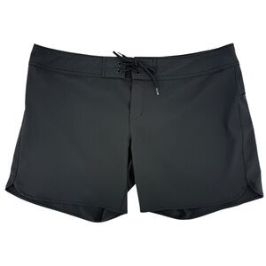 Carve Designs Women’s Black Board Shorts Size 12